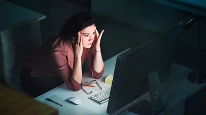 La génération Z a trois fois plus de travail, mais son patron continue de faire la moue : « Pas aussi bon que ChatGPT »