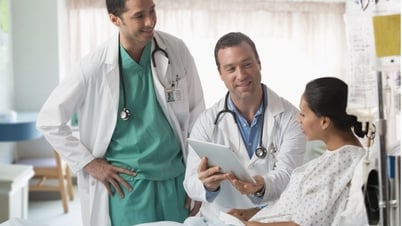 Aplicación de la IA en la atención sanitaria para consolidar datos