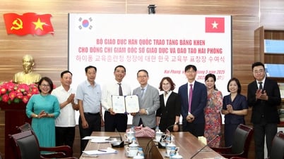 Bộ Giáo dục Hàn Quốc trao Bằng khen cho Giám đốc Sở Giáo dục và Đào tạo Hải Phòng