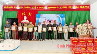 Bình Phước: Bàn giao 16 căn nhà cho hộ nghèo xã Bù Gia Mập