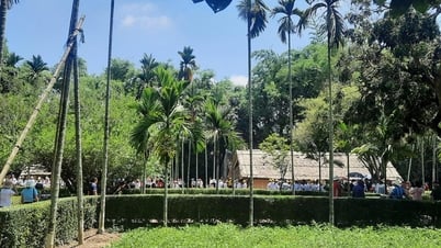 Tháng Năm về quê Bác Hồ