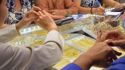 Giá vàng hôm nay, 27-5: Lao dốc khi căng thẳng thương mại dịu bớt