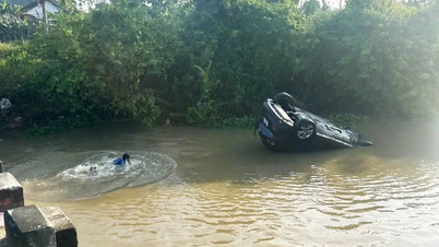 Une voiture plonge dans la rivière, le grand-père brise une vitre pour sauver son petit-fils de 30 mois de la mort