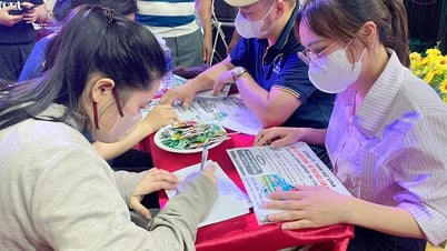 ジョブフェア – 企業と従業員の「握手」