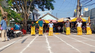Phu Tan unites to build cultural life