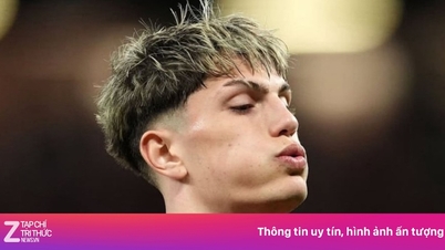 MU giảm giá bán Garnacho