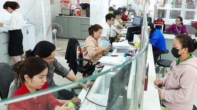 Hô-Chi-Minh-Ville s'efforce de collecter 78 000 milliards de VND supplémentaires dans son budget pour soutenir les fonctionnaires licenciés.