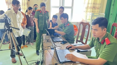 Hai điển hình tiêu biểu trong vườn hoa làm theo lời Bác