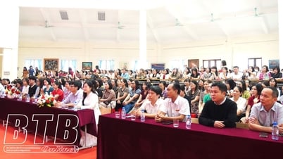 Capacitación en canto y baile Cheo para casi 700 profesores de la provincia