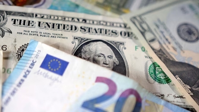 Taux de change du dollar américain aujourd'hui (27 mai) : le dollar américain continue de glisser sous la barre des 99