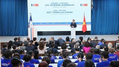 Le président français : la France veut coopérer avec le Vietnam dans le domaine de l'intelligence artificielle
