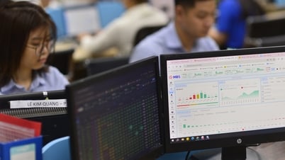 В топ-10 эффективных компаний на фондовой бирже банки «доминируют». Каков прогноз по акциям?