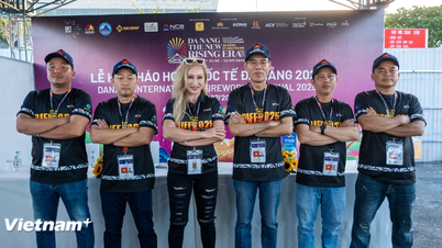 Vietnam 1 и Финляндия соревнуются в фейерверках на открытии фестиваля DIFF 2025