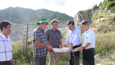 Urgently bring sand and rock to the highway