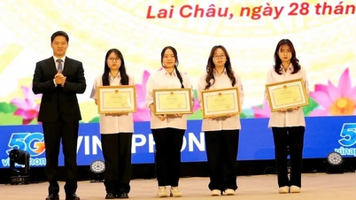Lai Chau honra a cientos de maestros y estudiantes destacados