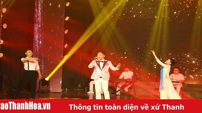Duy Nien - El chico Thanh Hoa ganó excelentemente el primer premio al segundo lugar en el género musical Bolero en la segunda temporada del Vietnamese Music Arena