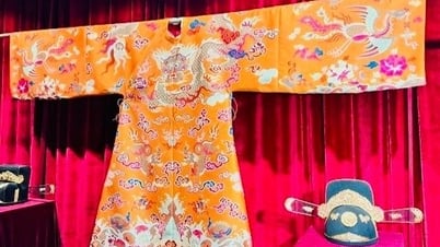 การค้นหา 'อัตลักษณ์ทางวัฒนธรรม' ของเวียดนามผ่านเครื่องแต่งกายในราชสำนัก