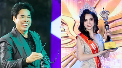 32歳の女性監督は歌手ゴック・ソンから美人コンテストの優勝冠を受け取って大喜びだった。