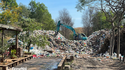 1,8 mille tonnes de déchets ménagers laissés au point de collecte des ordures du quartier de Trang Dai, ville de Bien Hoa