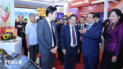 นายกรัฐมนตรี Pham Minh Chinh: เชื่อมโยงธนาคารกับผู้คนและธุรกิจ