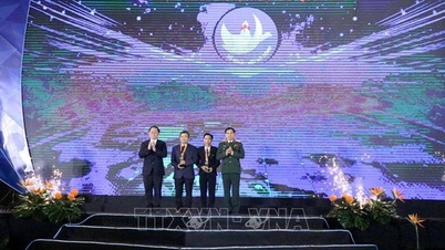 Nhiều đổi mới từ Cuộc thi và Triển lãm ảnh nghệ thuật cấp quốc gia 'Tổ quốc bên bờ sóng'