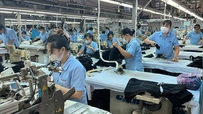 Компании спешат поставлять товары в США до наступления «часа G» взаимного налогообложения