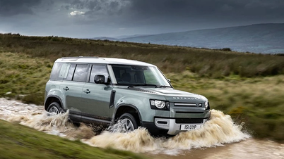 Land Rover Defender 2026 lộ diện với loạt nâng cấp đáng tiền