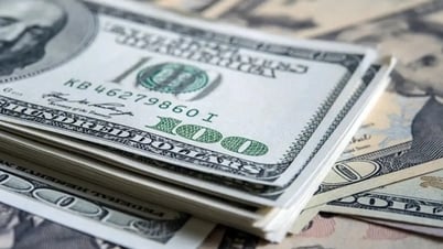 Доллар США резко вырос после того, как суд заблокировал пошлины Трампа
