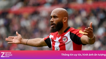 MU gấp rút mua tiền đạo thay Hojlund