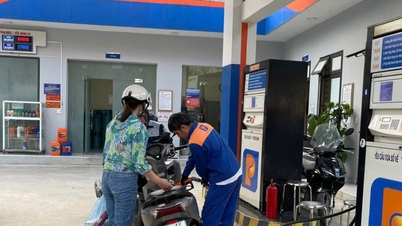Les prix de l'essence augmentent, ceux du pétrole baissent à partir de 15h00 le 29 mai - Journal électronique Cao Bang