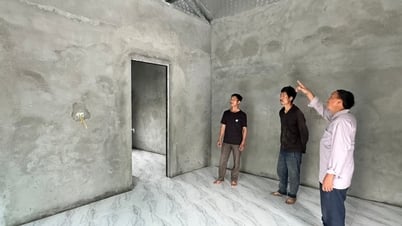 La aldea de Hon retira las casas temporales y deterioradas