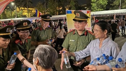500 thanh niên tình nguyện phục vụ Đại lễ cung nghinh Xá lợi Đức Phật