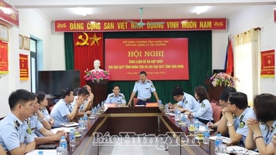 Chi cục Quản lý thị trường 2 tỉnh Hưng Yên và Thái Bình thảo luận đề án hợp nhất