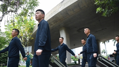 Sending off the Chinese, Lao and Cambodian military blocs participating in the parade back home