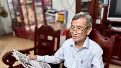ជួប​គ្រូ​បង្រៀន​នៅ​ Saigon មុន​ថ្ងៃ​ទី ៣០ ខែ​មេសា ឆ្នាំ ១៩៧៥