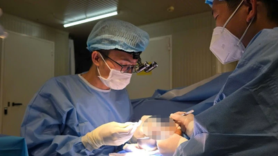 Bệnh viện dã chiến Việt Nam cấp cứu thành công ca tổn thương phức tạp gần đứt lìa ngón tay