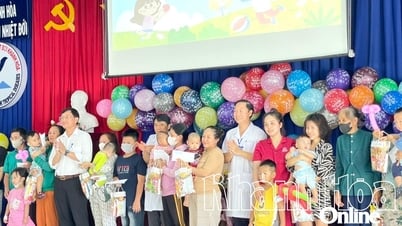 Bệnh viện Bệnh nhiệt đới tỉnh Khánh Hòa tổ chức Ngày Quốc tế Thiếu nhi cho thiếu nhi và bệnh nhi