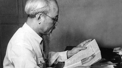 ประธานาธิบดีโฮจิมินห์และสื่อมวลชนปฏิวัติเวียดนาม
