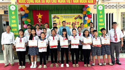 L'école primaire de Phu Duc s'efforce de bien accomplir ses tâches.