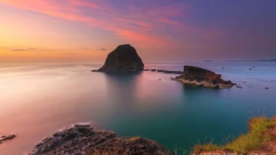 Hòn Yến - Hòn Đụn và tình thân hóa đá