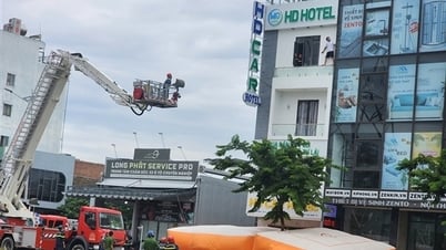 Полиция оперативно спасла молодого человека, подозреваемого в намерении спрыгнуть со здания в Дананге