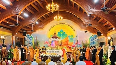 Xá lợi Đức Phật được tôn trí tại chùa Chuông - Biểu tượng tâm linh lan tỏa giữa lòng Phố Hiến