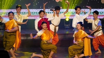 문화체육관광부 차관, 소수민족 학생들에게 '3가지 공간'을 마스터하라는 메시지 전달