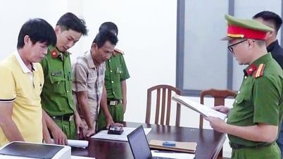 ดำเนินคดีและคุมขังโค้ชฟุตบอลชาวคานห์ฮัว 2 คนชั่วคราว