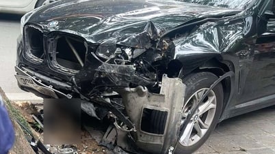 นักศึกษาสาวในกรุงฮานอยขาขาดหลังชนกับรถยนต์ BMW