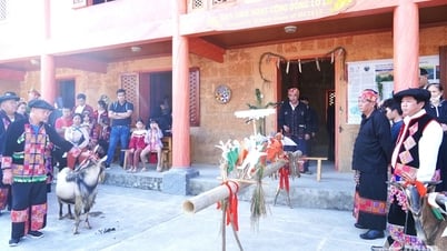 Mèo Vạc: Mỗi người dân là một “di sản sống” kể chuyện bản, chuyện làng