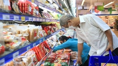 Thủ tướng chỉ thị tăng cường thực thi Luật Giá, xử lý nghiêm hành vi nâng khống, thao túng giá