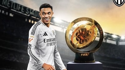 Alexander-Arnold ចូល​រួម​ជា​ផ្លូវ​ការ​ជាមួយ Real ជាមួយ​នឹង​កិច្ច​សន្យា​រយៈ​ពេល​វែង