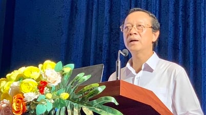 รอง รมว.ศึกษาธิการ กำชับผู้ตรวจข้อสอบจบมัธยมศึกษาตอนปลายต้องเปิดกว้างและอ่อนโยน