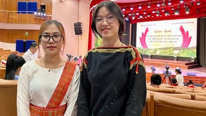 Giao lưu các bạn trẻ dân tộc thiểu số tại Cần Thơ